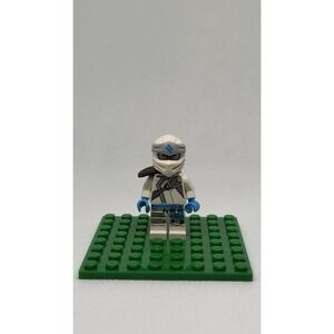 LEGO Ninjago Zane Minifigure - Secrets of the Forbidden Spinjitzu (njo537)